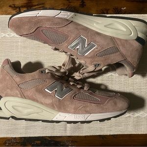 New Balance 990v2 Kithstrike Rose Mens sz 11 worn once